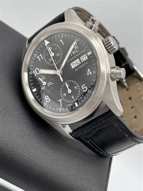 iwc 3706 thickness|Hands.